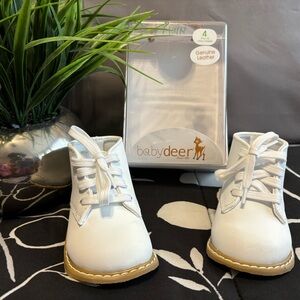 BabyDeer White Leather Walkers